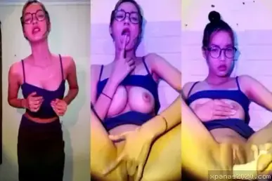 Cewek Imut Ngangkot Dildo Gede Sampe Squirt Nagih